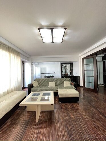 Satılır 3 otaqlı köhnə tikili 125 m², 28 May m., photo 7 from 17