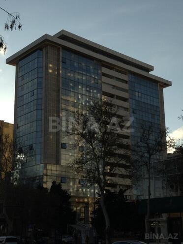 Satılır 3 otaqlı köhnə tikili 125 m², 28 May m., photo 1 from 17