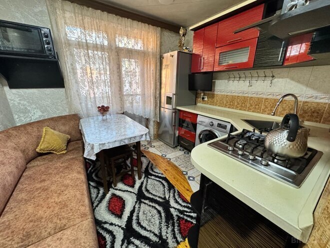Продаётся 3-комн. вторичка 95 м², Хатаинский р., photo 3 from 12