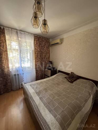 Satılır 2 otaqlı köhnə tikili 55 m², Qara Qarayev m., photo 7 from 18