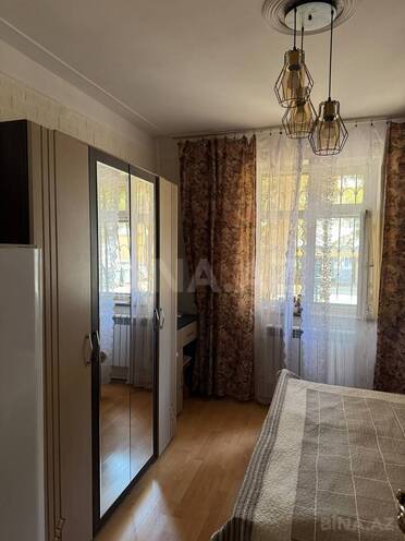 Satılır 2 otaqlı köhnə tikili 55 m², Qara Qarayev m., photo 9 from 18