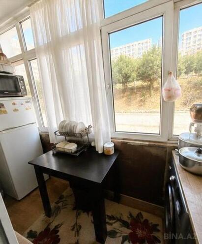 Продаётся 1-комн. вторичка 30 м², м. Ази Асланов, photo 6 from 8