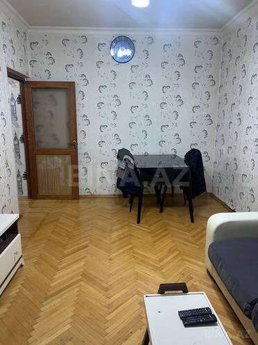 Продаётся 2-комн. вторичка 60 м², м. Кара Караев, photo 4 from 12