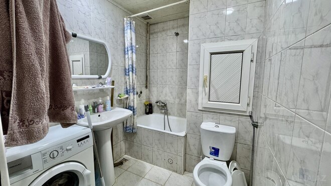 Satılır 1 otaqlı köhnə tikili 45 m², Xalqlar Dostluğu m., photo 10 from 11