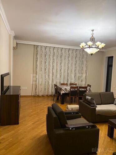 İcarəyə verilir 3 otaqlı yeni tikili 150 m², Gənclik m., photo 6 from 16