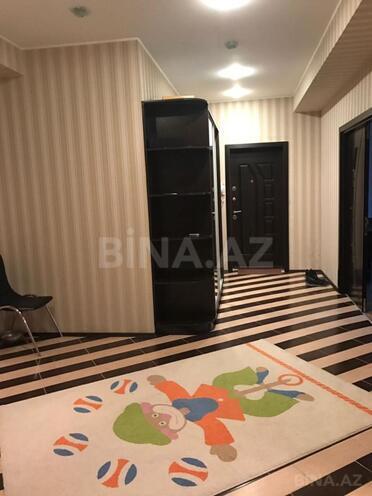 Сдаётся 3-комн. новостройка 135 м², м. Низами, photo 13 from 14