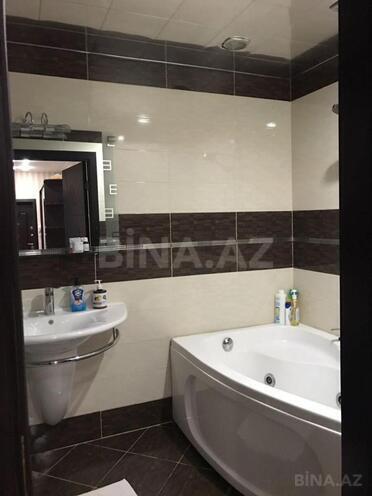 Сдаётся 3-комн. новостройка 135 м², м. Низами, photo 10 from 14