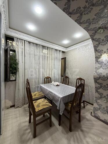 Продаётся 3-комн. вторичка 85 м², м. Нефтчиляр, photo 8 from 26