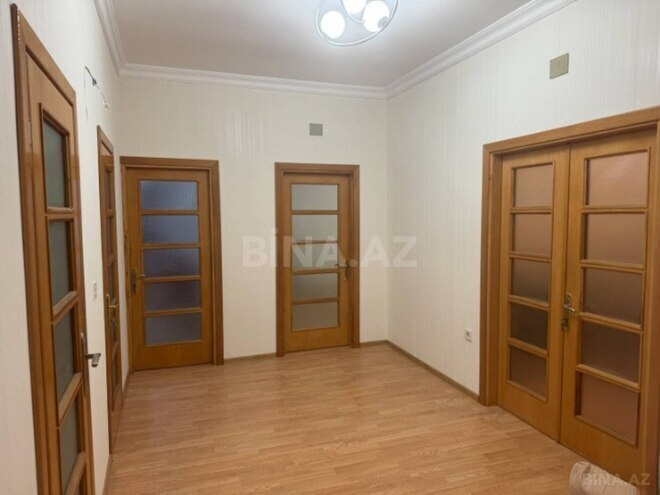 Продаётся 3-комн. новостройка 145 м², м. Низами, photo 4 from 10