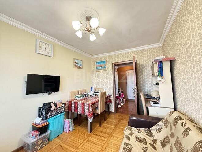 Продаётся 2-комн. вторичка 55 м², м. Нефтчиляр, photo 3 from 16