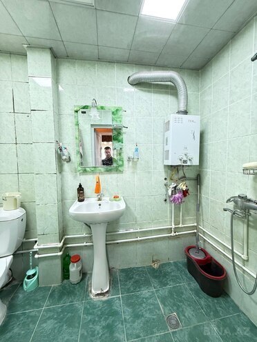 Продаётся 2-комн. вторичка 55 м², м. Нефтчиляр, photo 14 from 16