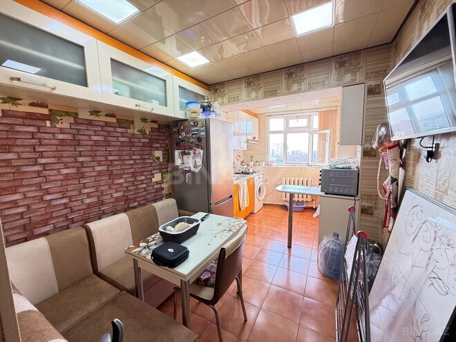 Продаётся 2-комн. вторичка 55 м², м. Нефтчиляр, photo 11 from 16