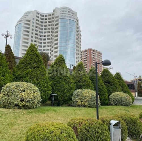 Продаётся 3-комн. новостройка 110 м², м. Элмляр Академиясы, photo 1 from 11
