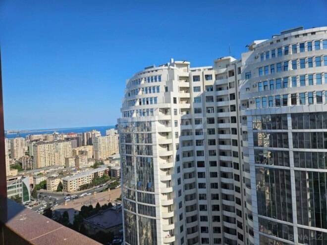 Продаётся 3-комн. новостройка 110 м², м. Элмляр Академиясы, photo 4 from 11