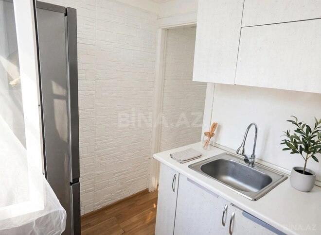 Продаётся 2-комн. вторичка 55 м², м. Элмляр Академиясы, photo 9 from 17