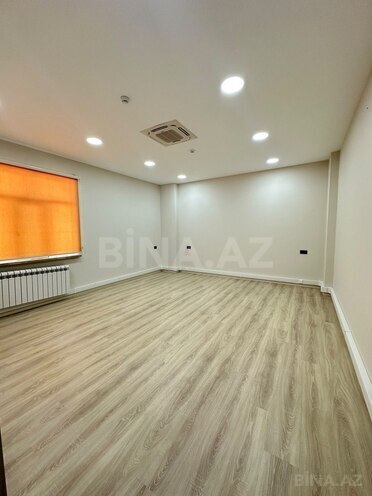 Сдаётся 9-комн. офис 476 м², м. Иншаатчылар, photo 1 from 32