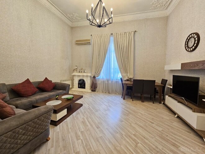 İcarəyə verilir 2 otaqlı köhnə tikili 102 m², İçəri Şəhər m., photo 7 from 10
