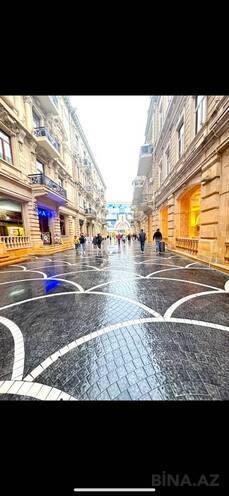 Продаётся 3-комн. вторичка 70 м², м. Сахил, photo 1 from 17