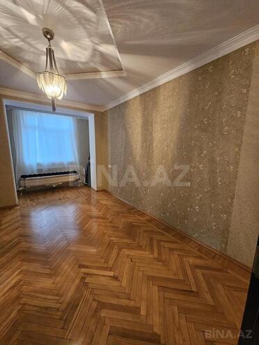 İcarəyə verilir 3 otaqlı köhnə tikili 87 m², Elmlər Akademiyası m., photo 1 from 8