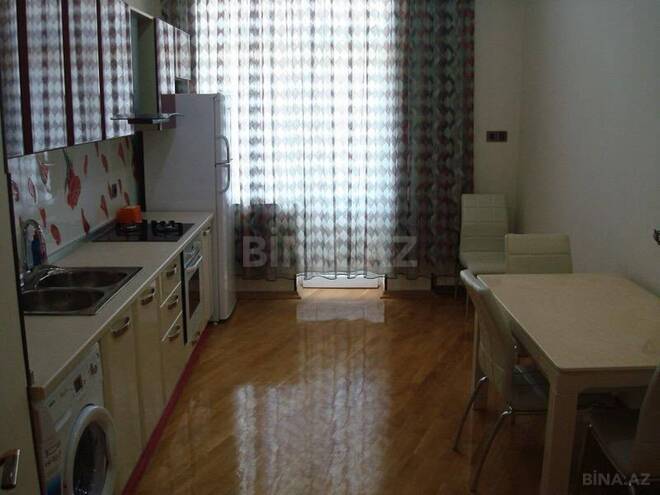 Сдаётся 3-комн. новостройка 130 м², м. Элмляр Академиясы, photo 11 from 18