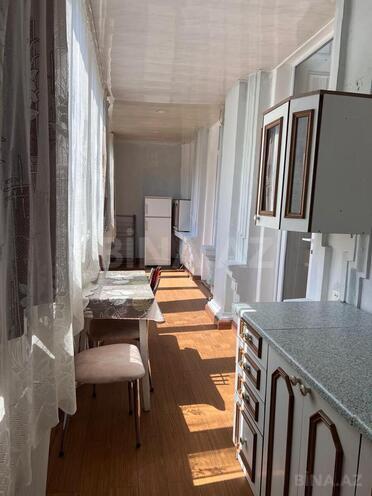 Satılır 2 otaqlı köhnə tikili 100 m², Sahil m., photo 14 from 19