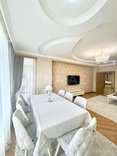 Продаётся 2-комн. новостройка 98 м², м. Нефтчиляр, photo 3 from 25