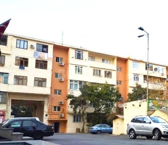 Продаётся 2-комн. вторичка 60 м², м. Халглар Достлугу, photo 1 from 12