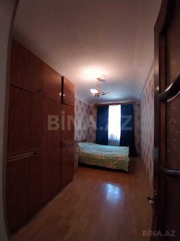 Сдаётся 2-комн. вторичка 42 м², м. Нефтчиляр, photo 3 from 8
