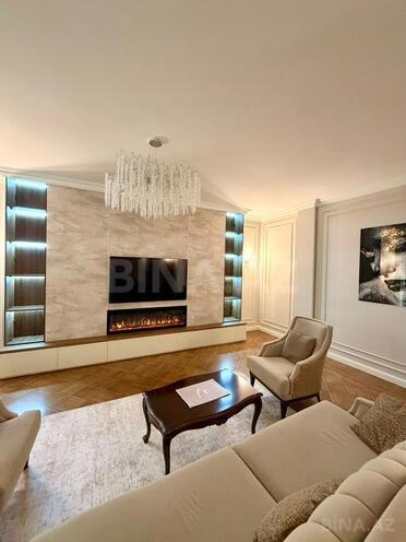 İcarəyə verilir 4 otaqlı yeni tikili 220 m², 28 May m., photo 21 from 30