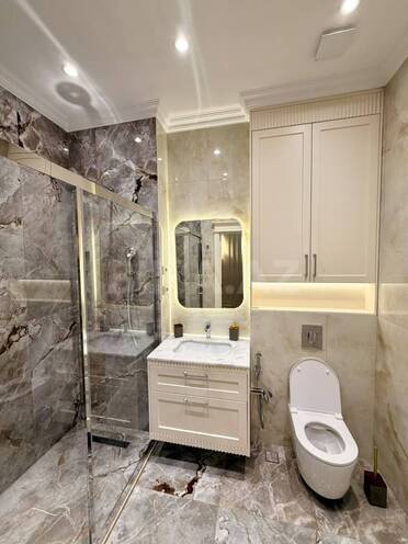 İcarəyə verilir 4 otaqlı yeni tikili 220 m², 28 May m., photo 19 from 30