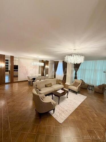 İcarəyə verilir 4 otaqlı yeni tikili 220 m², 28 May m., photo 27 from 30