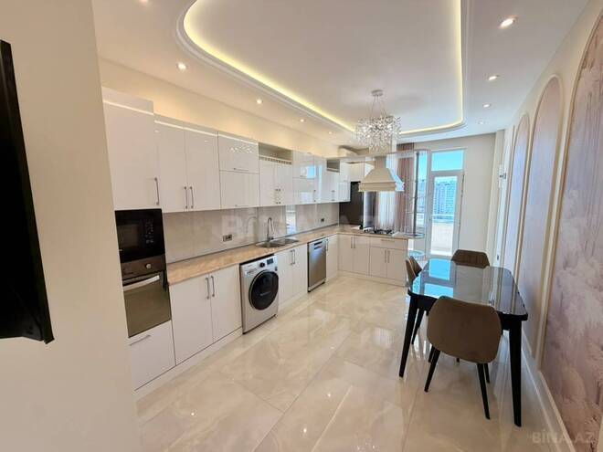 İcarəyə verilir 4 otaqlı yeni tikili 220 m², 28 May m., photo 24 from 30