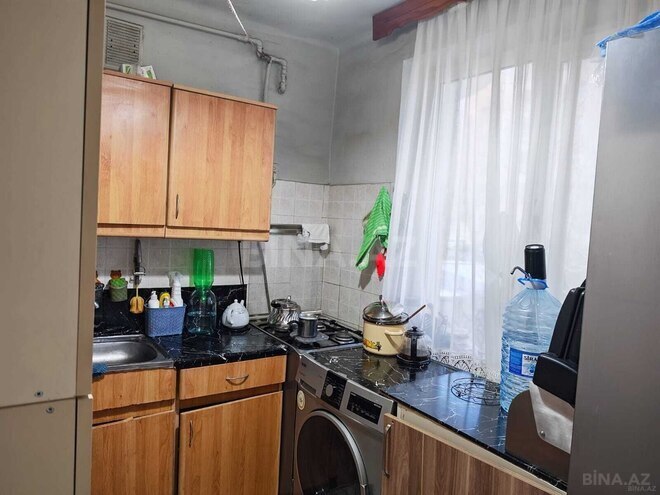 Satılır 2 otaqlı köhnə tikili 55 m², İnşaatçılar m., photo 4 from 8