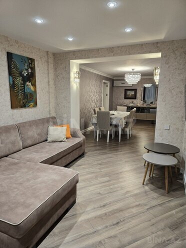 Продаётся 3-комн. вторичка 100 м², м. Иншаатчылар, photo 23 from 27