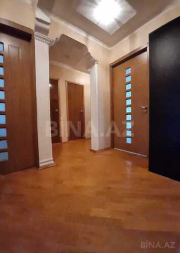 Satılır 3 otaqlı köhnə tikili 90 m², İnşaatçılar m., photo 12 from 20