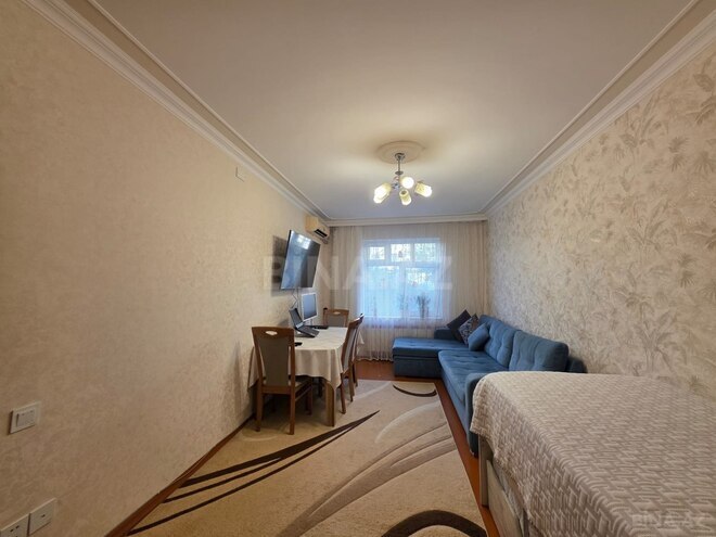 Satılır 2 otaqlı köhnə tikili 65 m², Həzi Aslanov q., photo 1 from 21