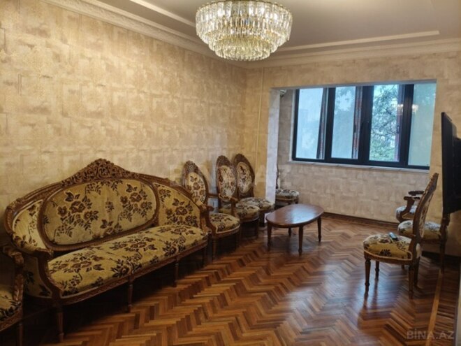 Сдаётся 4-комн. вторичка 100 м², пос. 8-й мкр, photo 1 from 12