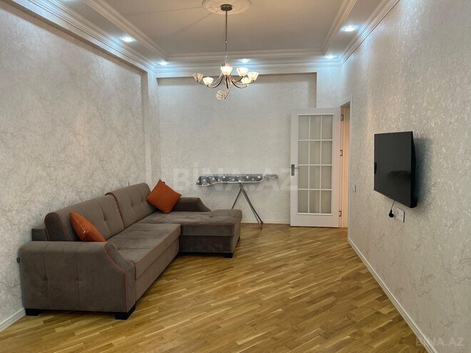 Сдаётся 2-комн. новостройка 75 м², м. Иншаатчылар, photo 1 from 11