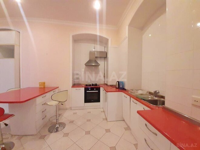 Сдаётся 4-комн. вторичка 200 м², м. Ичеришехер, photo 12 from 22