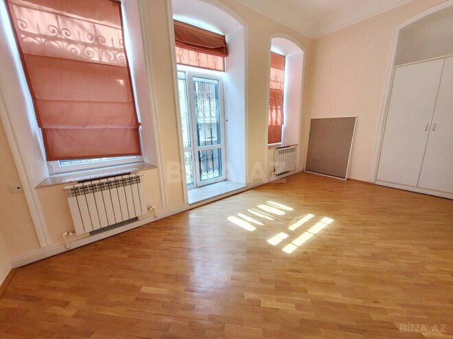 Сдаётся 4-комн. вторичка 200 м², м. Ичеришехер, photo 17 from 22