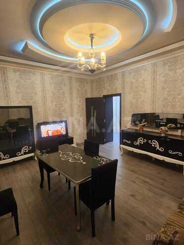 Сдаётся 3-комн. вторичка 100 м², м. Нариман Нариманов, photo 1 from 9