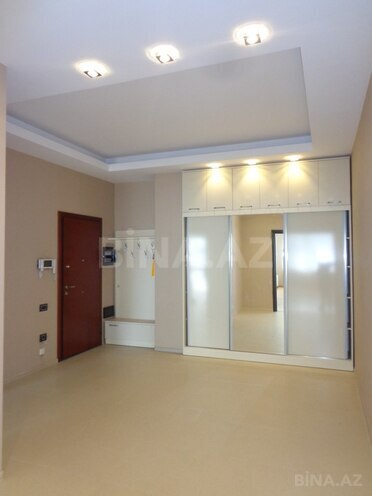 Сдаётся 4-комн. новостройка 230 м², м. 8 ноября, photo 1 from 22