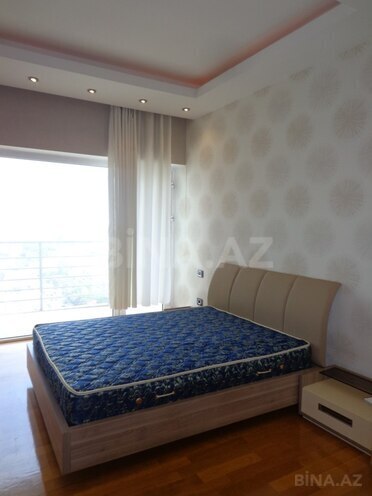 Сдаётся 4-комн. новостройка 230 м², м. 8 ноября, photo 16 from 22