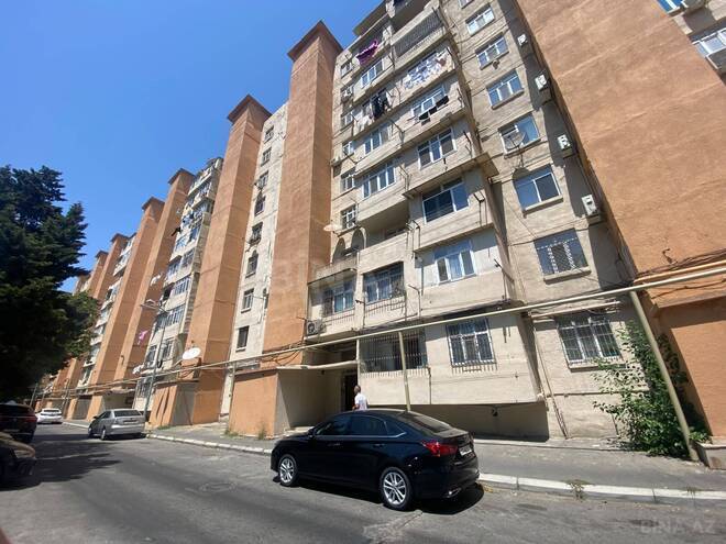 Satılır 2 otaqlı köhnə tikili 65 m², Xalqlar Dostluğu m., photo 1 from 17