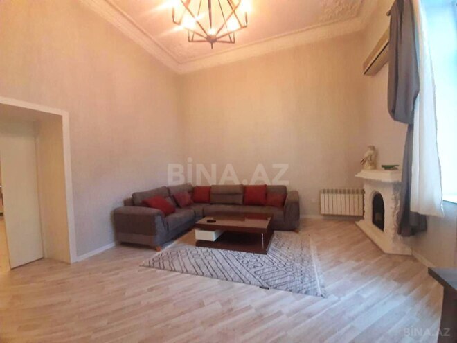 Сдаётся 2-комн. вторичка 108 м², м. Ичеришехер, photo 12 from 19