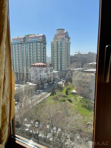 İcarəyə verilir 4 otaqlı yeni tikili 190 m², 28 May m., photo 24 from 25
