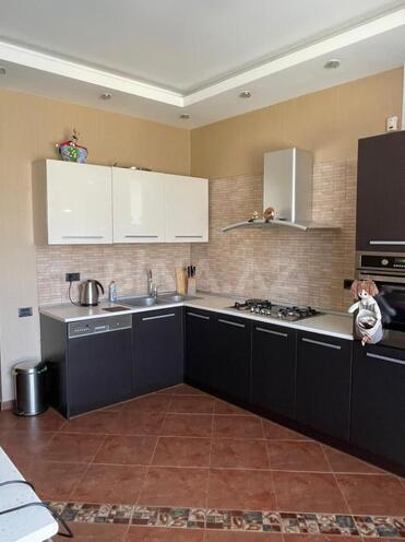 İcarəyə verilir 4 otaqlı yeni tikili 190 m², 28 May m., photo 21 from 25