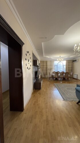 Satılır 9 otaqlı həyət evi/bağ evi 488 m², Qaraçuxur q., photo 17 from 31