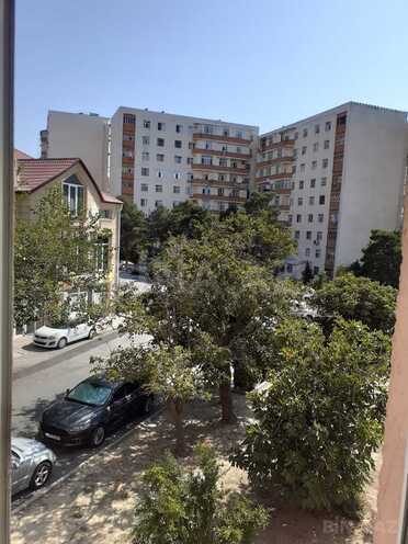 Satılır 2 otaqlı köhnə tikili 57 m², Yeni Günəşli q., photo 1 from 14
