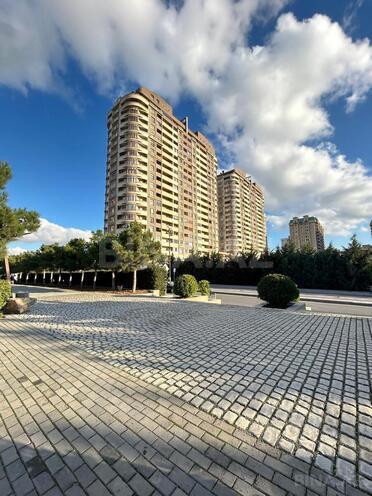 Продаётся 2-комн. новостройка 65 м², м. Шах Исмаил Хатаи, photo 1 from 13